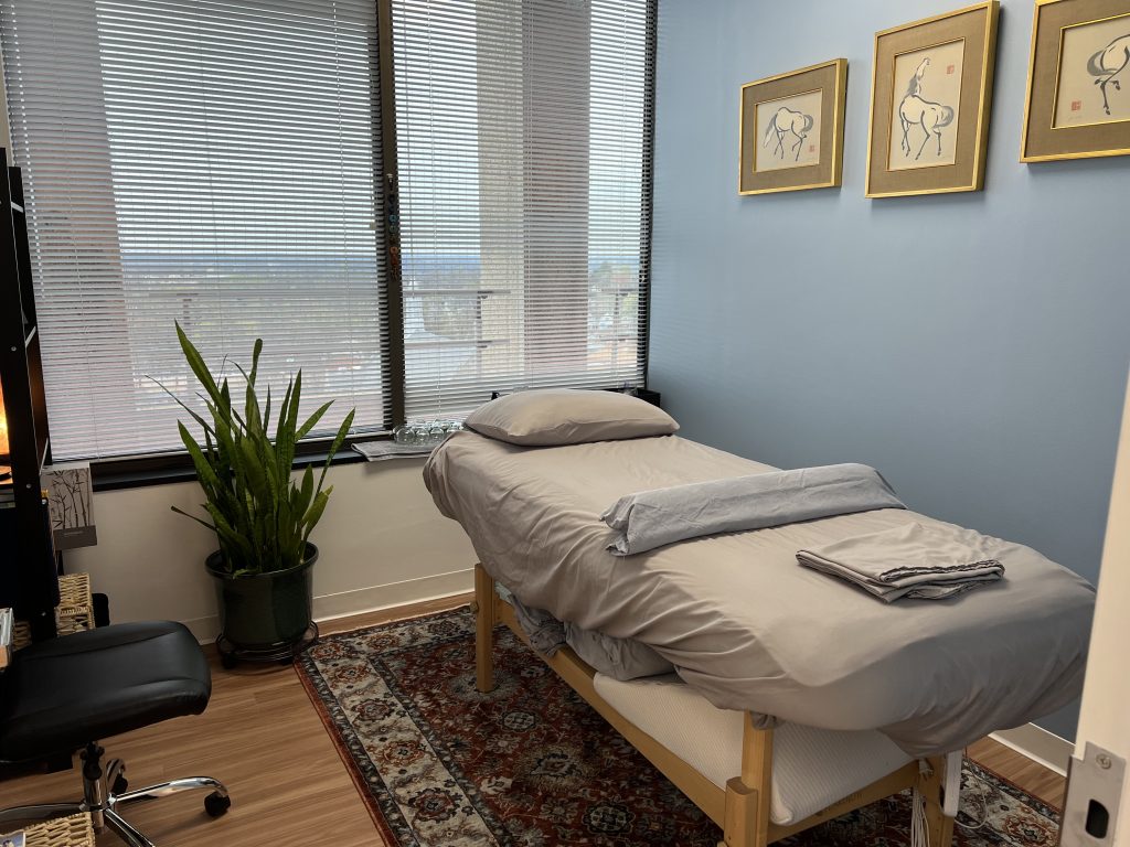 image of inside clinic treatment room