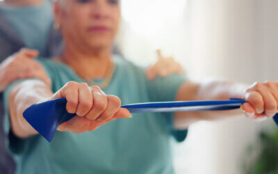 Acupuncture vs. PT: The Truth About Chronic Pain Recovery